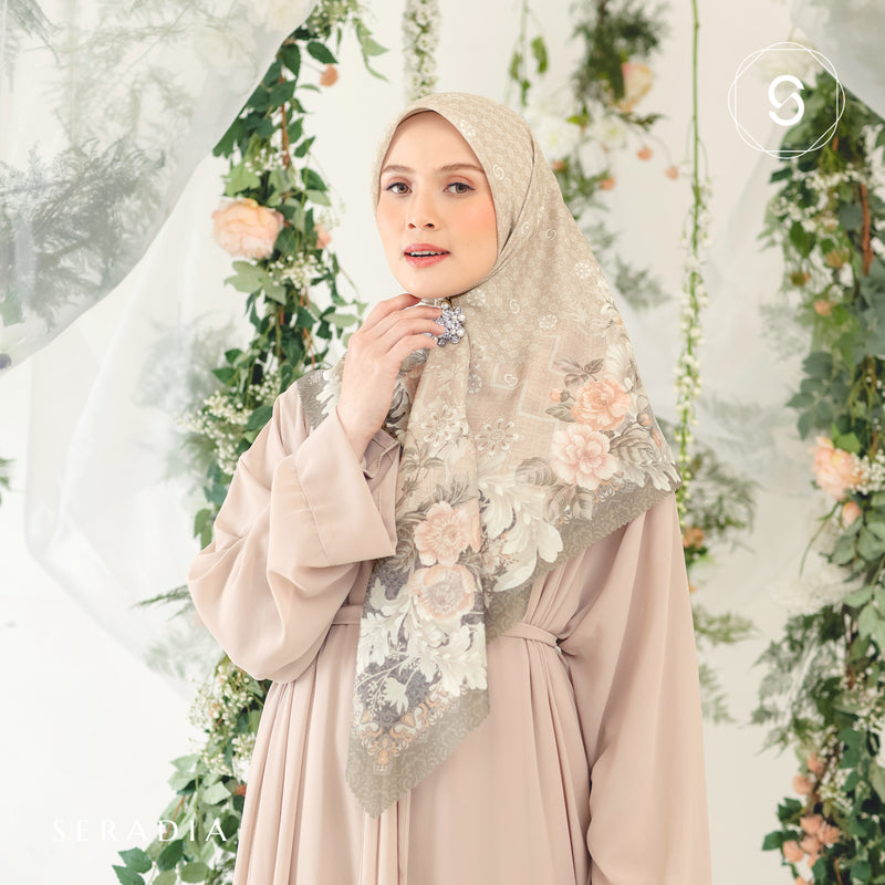 Seradia Hijab Segi Empat Aruni