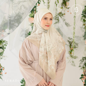 Seradia Hijab Segi Empat Aruni