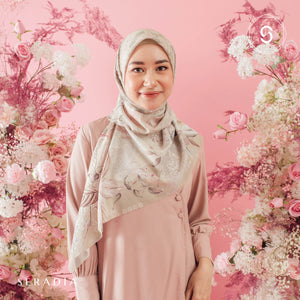 Seradia Hijab Segi Empat Minara