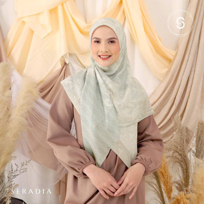 Seradia Hijab Segi Empat Syar'i - Azrina Collection