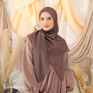 Seradia Hijab Segi Empat Syar'i - Azrina Collection