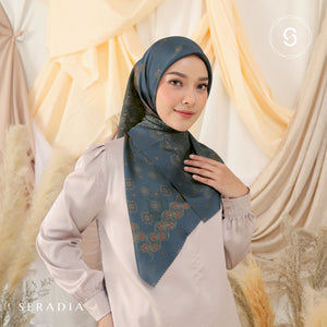 Seradia Hijab Segi Empat Maha Scarf