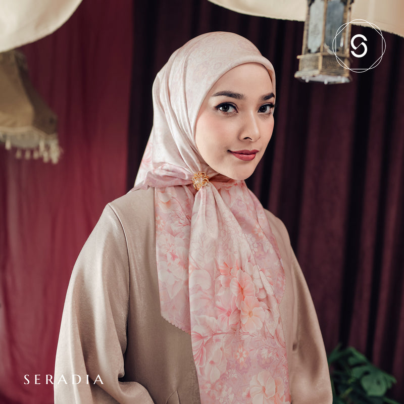 Seradia Hijab Segi Empat Becara Scarf - Timeless Collection