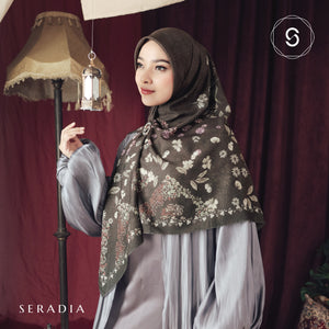 Syar'i Seradia Hijab Segi Empat Kalani Collection