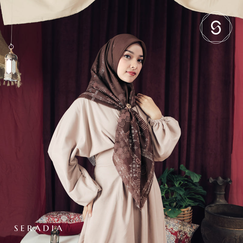 Seradia Hijab Segi Empat Magani Scarf - Classic Collection