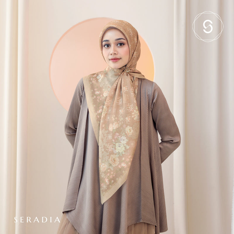 Seradia Hijab Segi Empat - Raveena