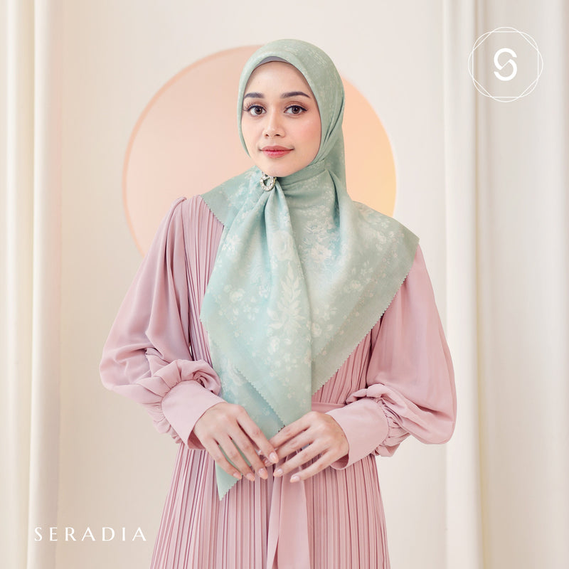 Seradia Hijab Segi Empat - Raveena