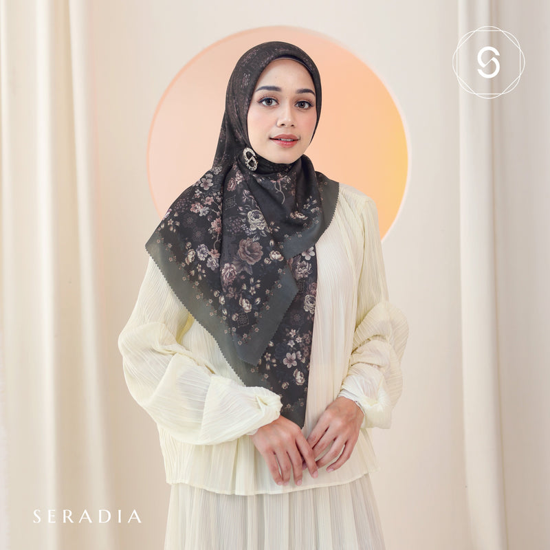Seradia Hijab Segi Empat - Raveena
