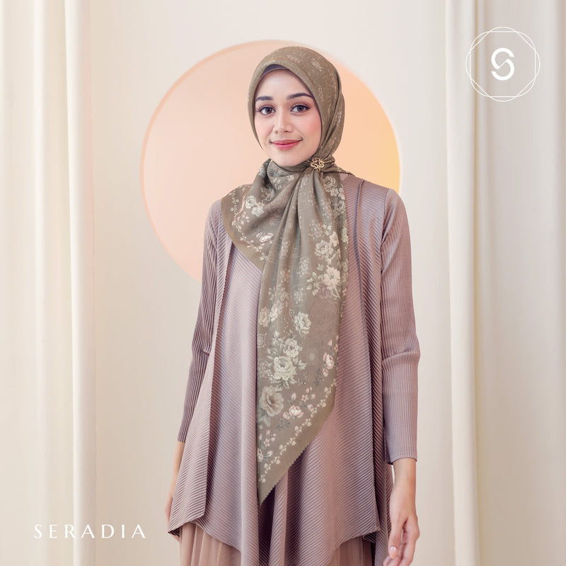 Seradia Hijab Segi Empat - Raveena