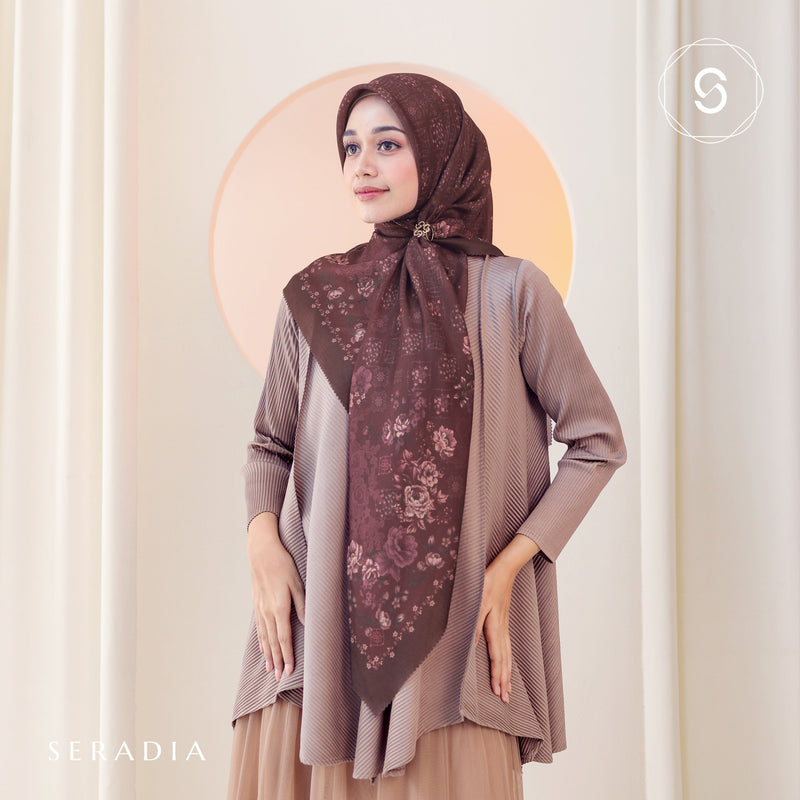 Seradia Hijab Segi Empat - Raveena