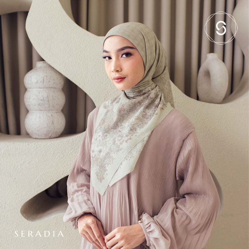 Seradia Hijab Segi Empat Savara Scarf - Timeless Collection