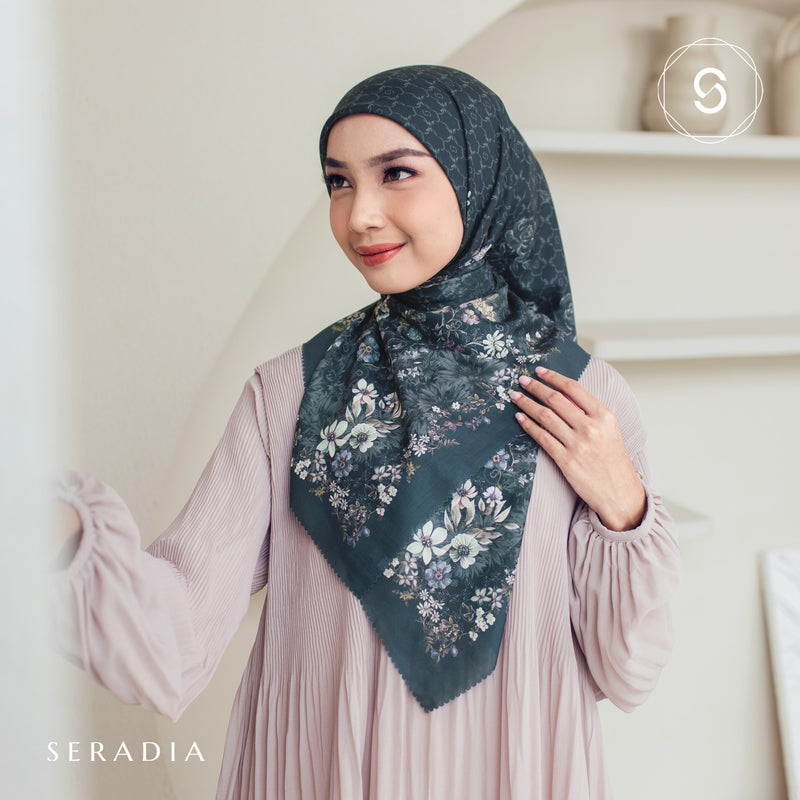 Seradia Hijab Segi Empat Savara Scarf - Timeless Collection