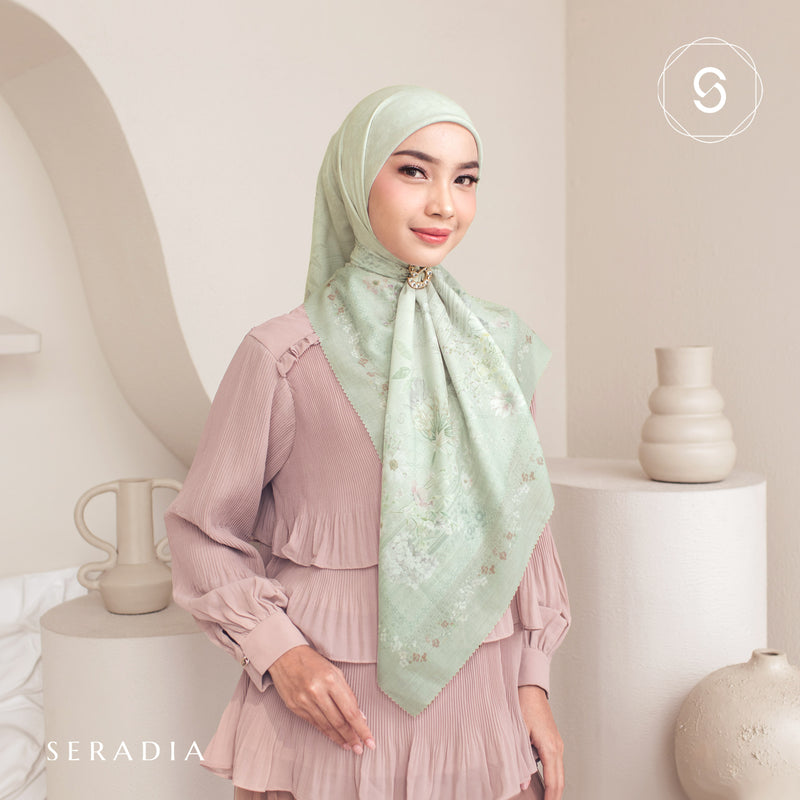 Seradia Hijab Segi Empat Avira Scarf - Timeless Collection