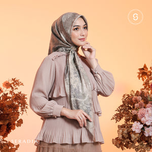 Seradia Hijab - Segi Empat Motif Haima - Classic Collection