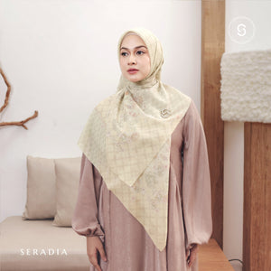 Seradia Hijab Segi Empat Samala - Syar'i Collection Petals of June