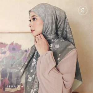 Seradia Hijab - Segi Empat Motif Lemira - Timeless Collection