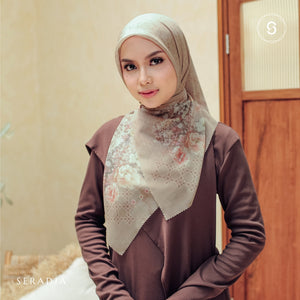 Seradia Hijab - Segi Empat Motif Laima Timeless Collection