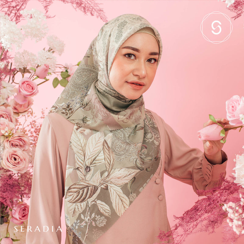 Seradia Hijab Segi Empat Minara