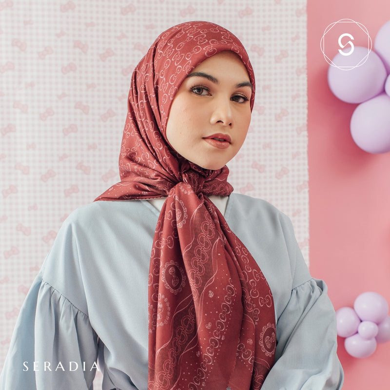 Seradia Hijab Segi Empat Companion Monogram